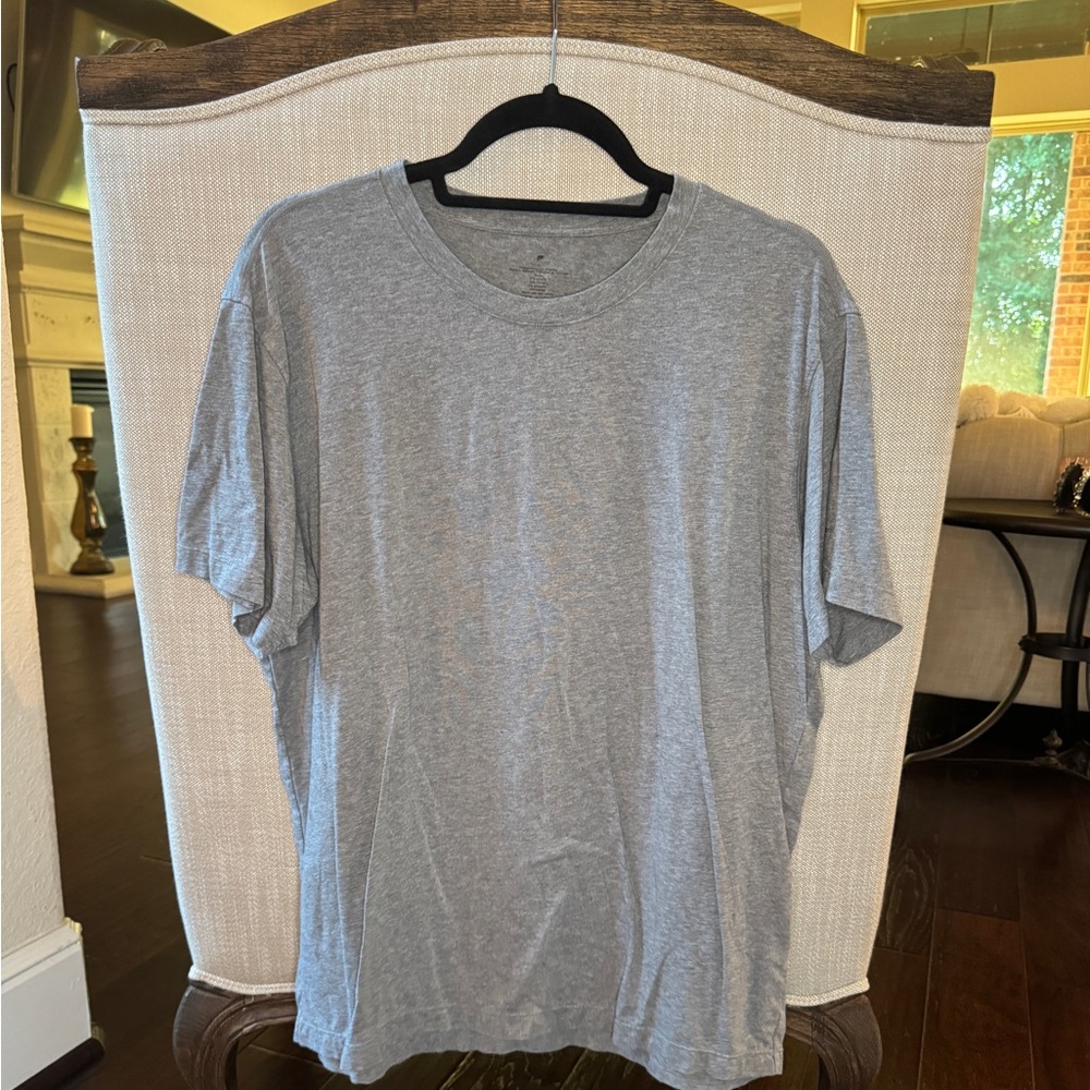 Fabletics Tee Shirt L